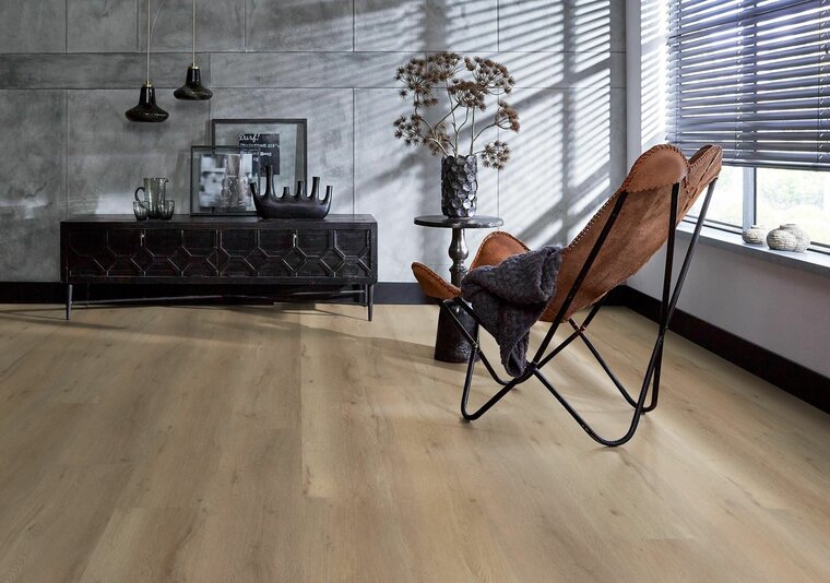 Leyton dryback natural oak