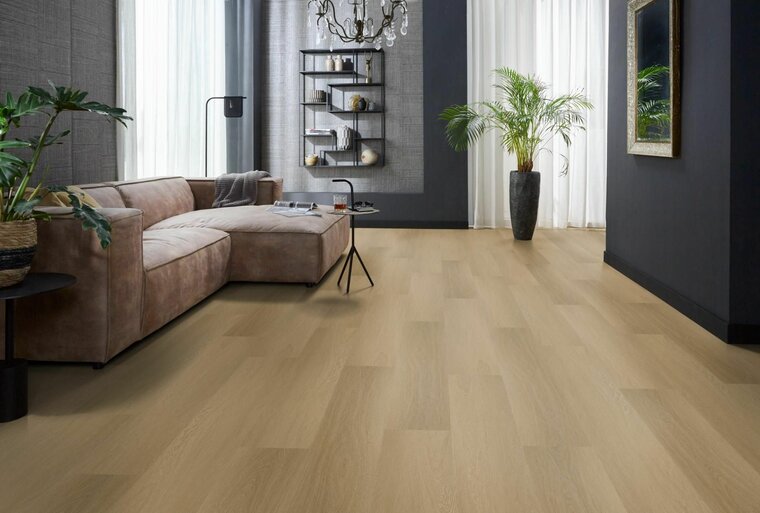 Fulham click SRC warm oak