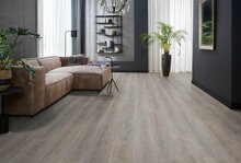 Parramatta click SRC grey oak